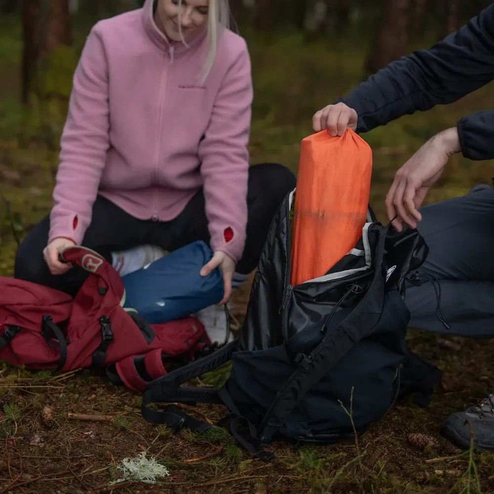 Obsetic Ultralight Sleeping Pad with Integrated Air Pump