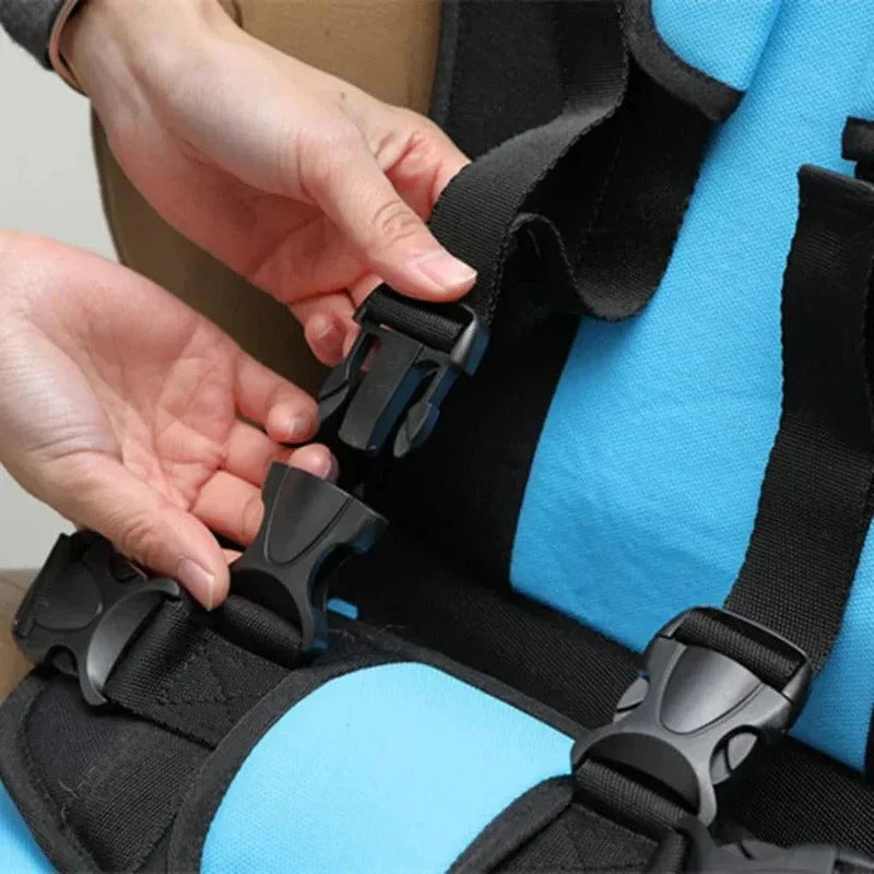 Foldable Travel Child Seat with Five-Point Harness for Cars and Trips