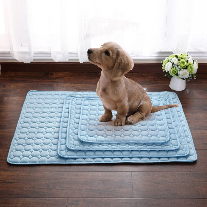 Dog Cooling Mat with Breathable Ice Silk and Washable Surface