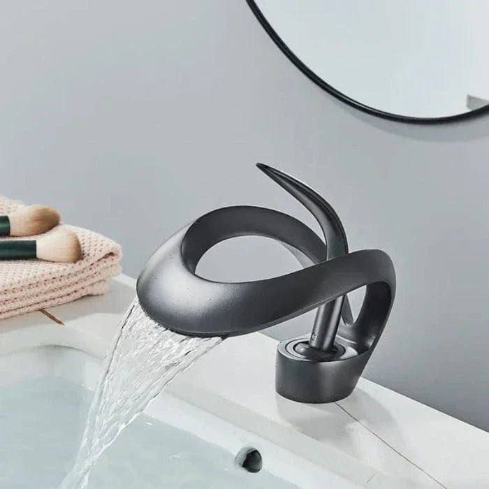 Modern Bathroom Sink Faucet Waterfall Brass Design
