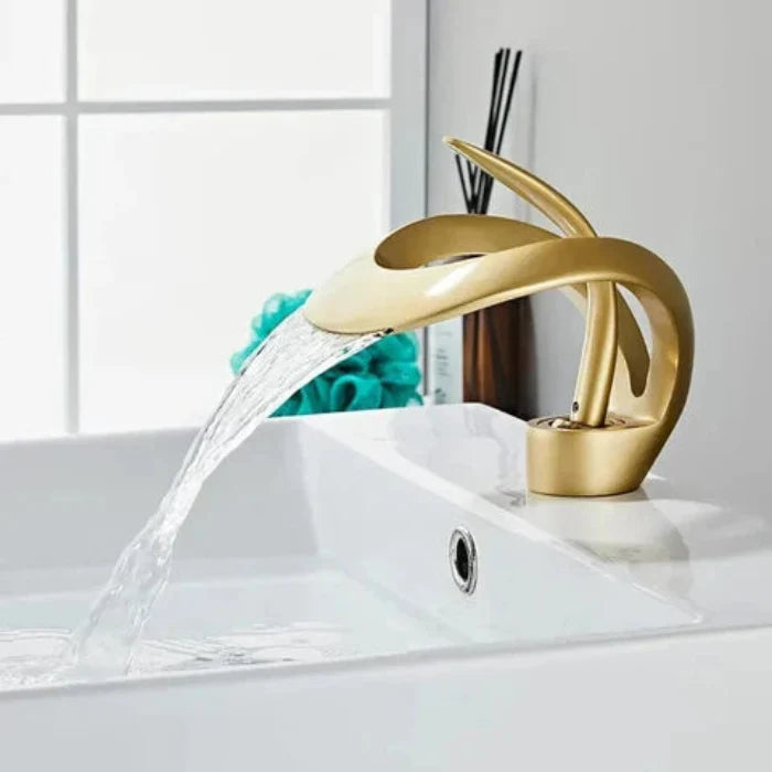 Modern Bathroom Sink Faucet Waterfall Brass Design