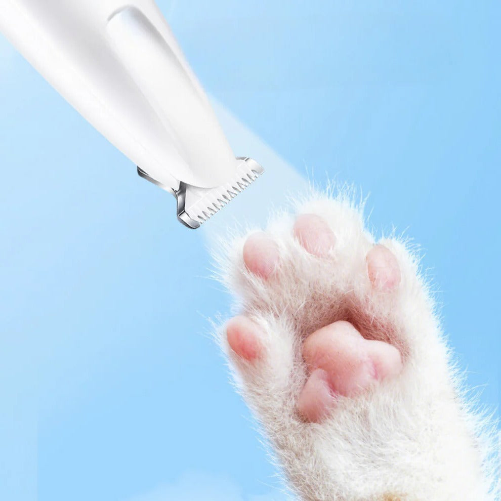 Compact Pet Trimmer with Rounded Blade Tips and Rechargeable Battery