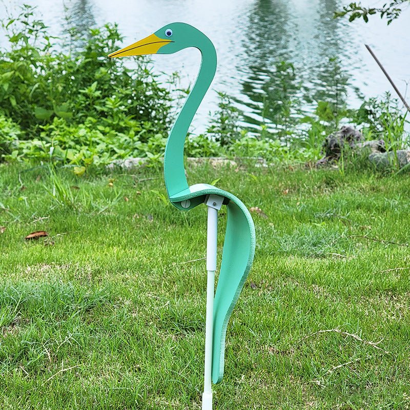 Spinning Bird Ornament with Swivel Hook and Stainless Steel Construction for Gardens