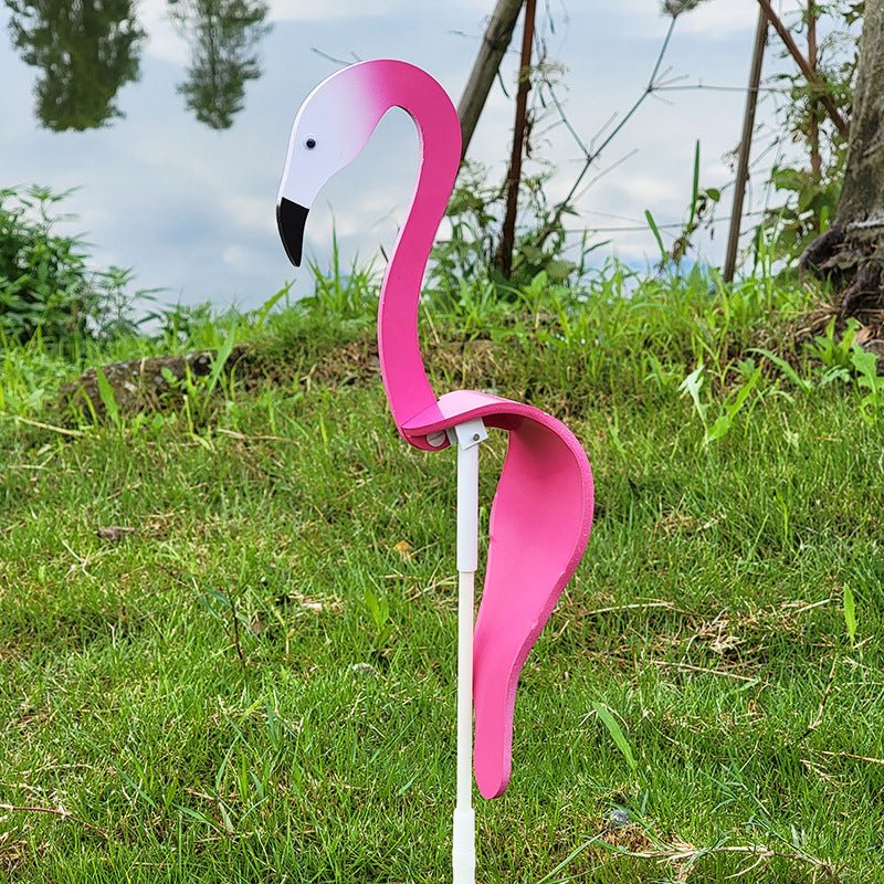 Spinning Bird Ornament with Swivel Hook and Stainless Steel Construction for Gardens