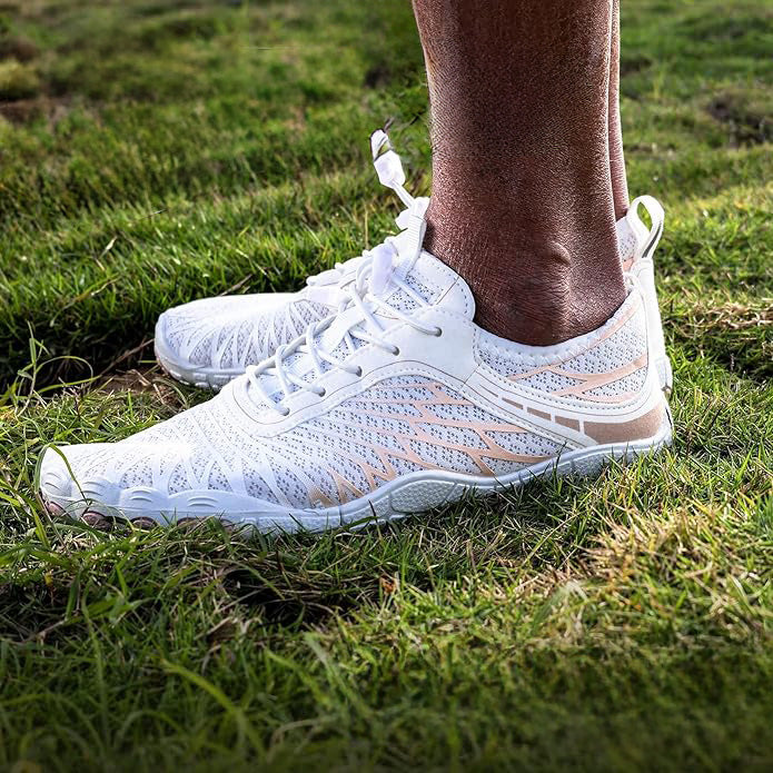 Wide Toe Box Barefoot Shoes with Flexible Sole and Water Drainage