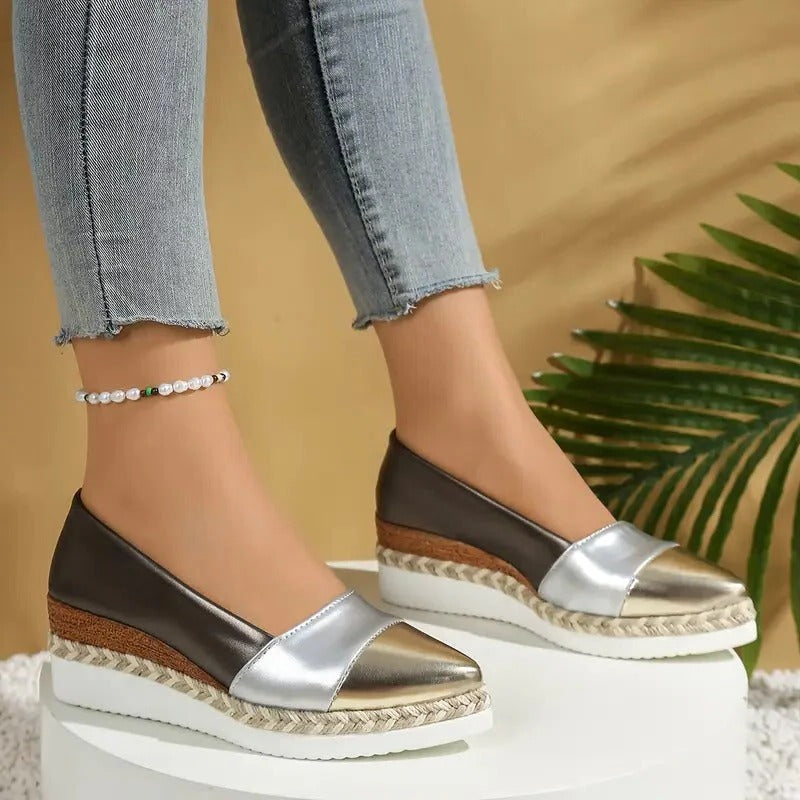Lightweight Wedge Sandals with Cushioned Insole and Adjustable Strap