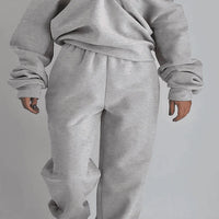 Womens Athletic Tracksuit Set with Fitted Design for Gym and Casual Wear
