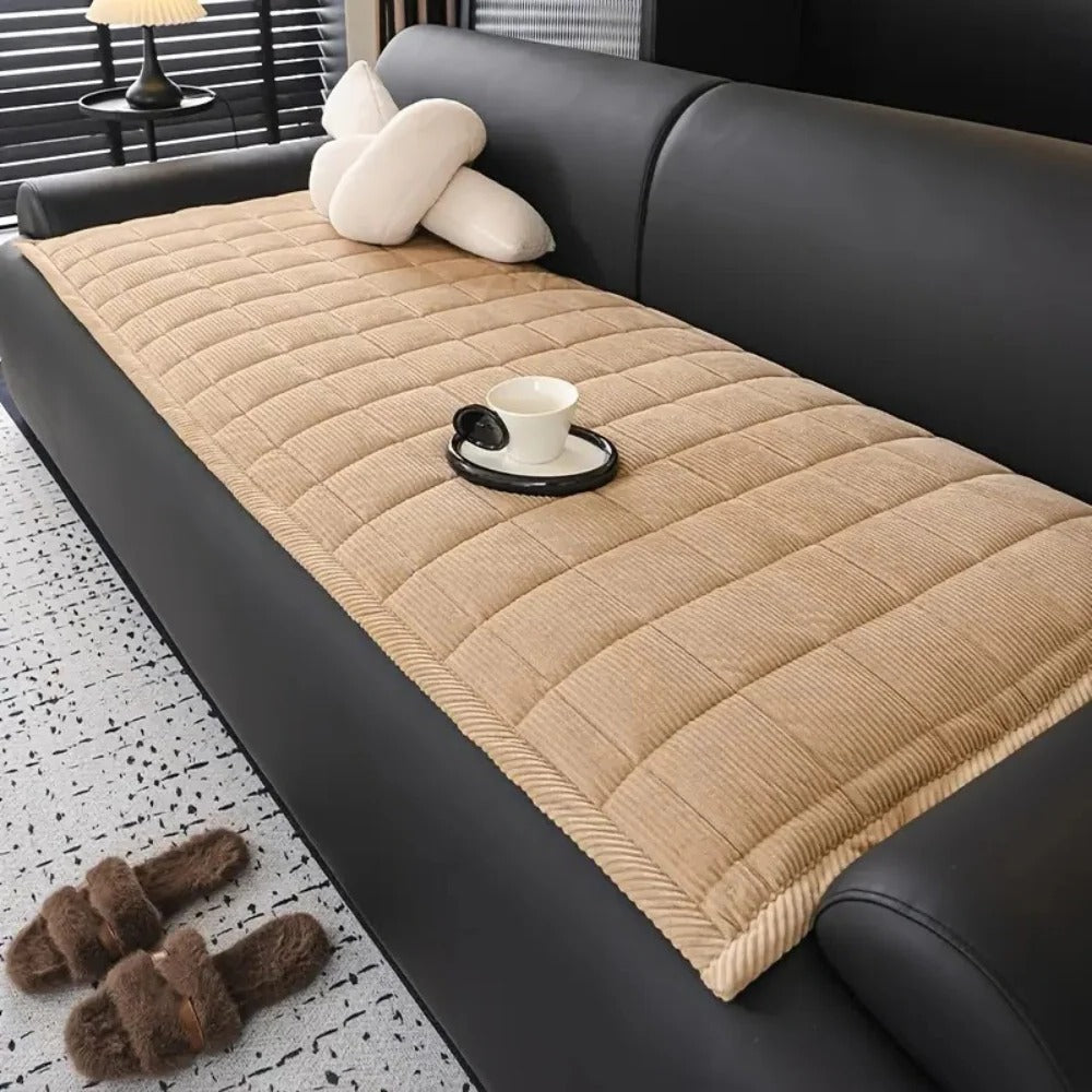 Quilted Couch Cover Mat with Pattern