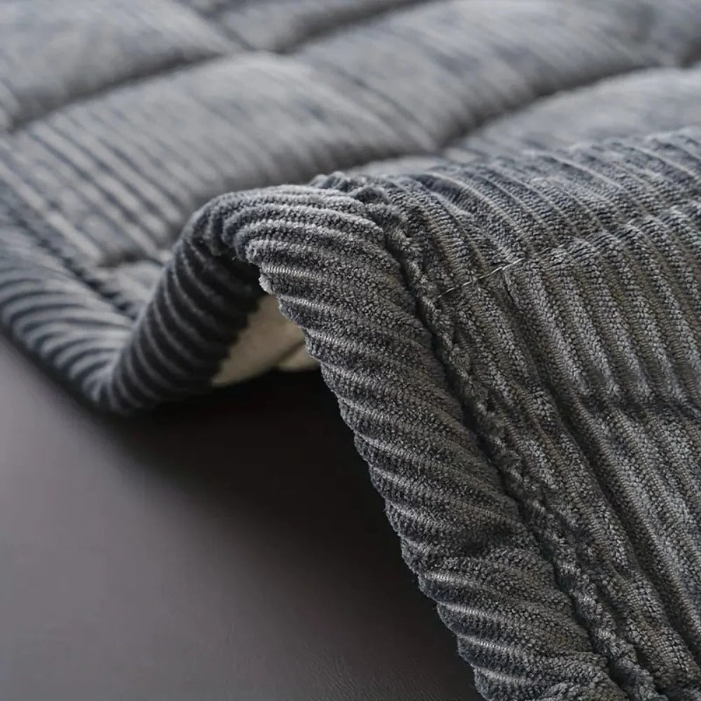 Quilted Couch Cover Mat with Pattern