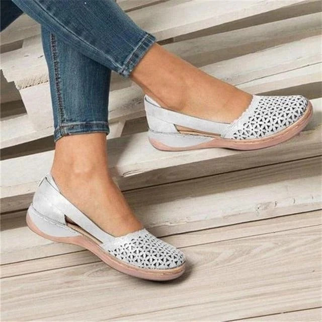 Casual Flats with Wide Toe Box and Built In Arch Support for Women