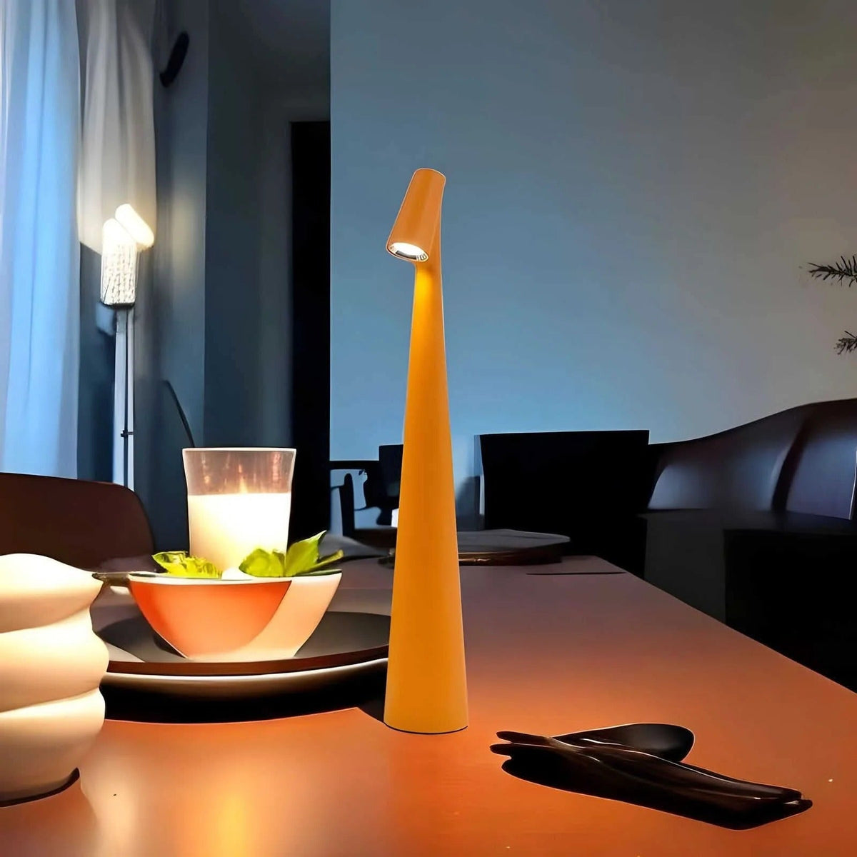 Cordless Aluminum Desk Lamp with 3-Level Dimming and USB Charging