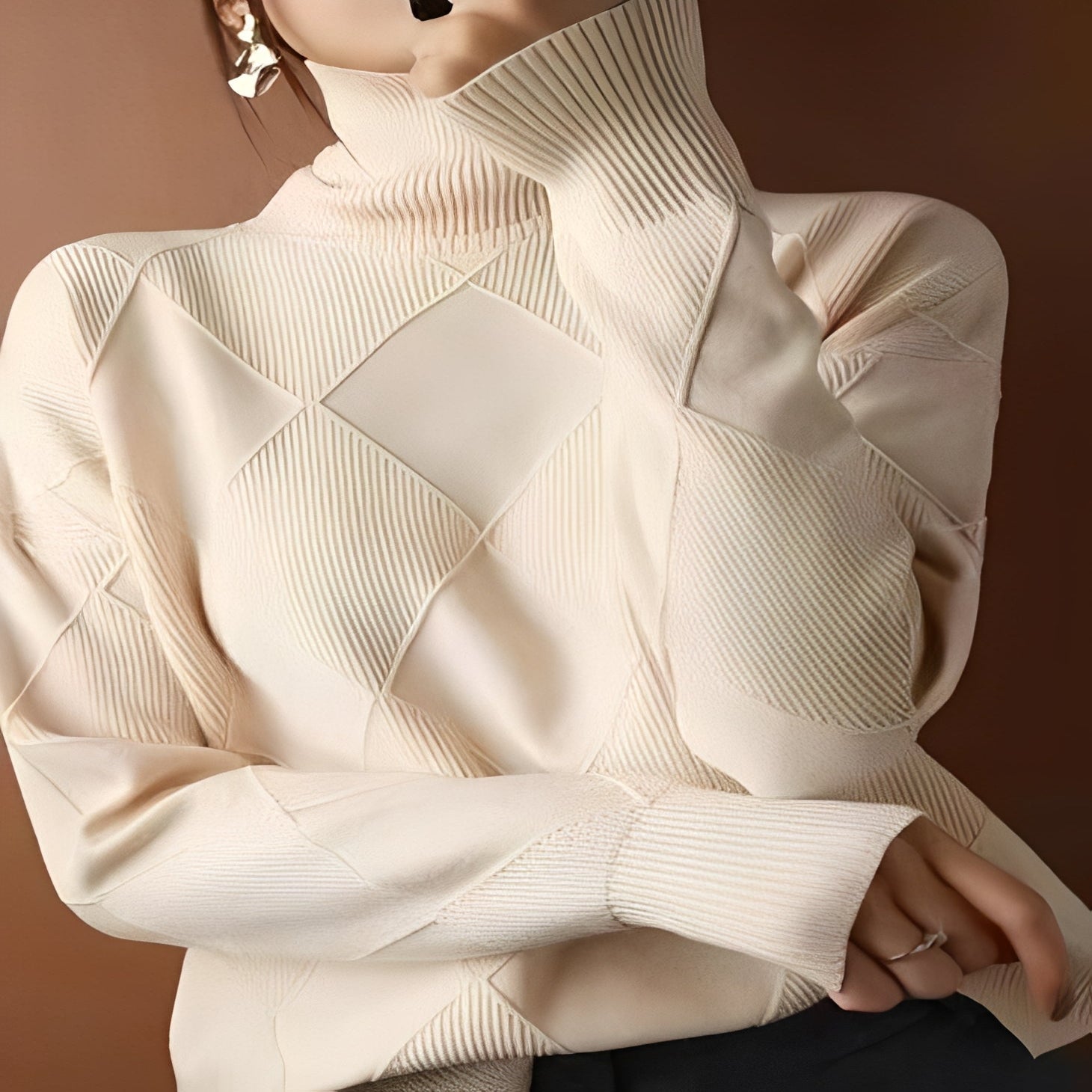 Cashmere Womens Oversized Pullover with Textured Diamond Stitch Detail