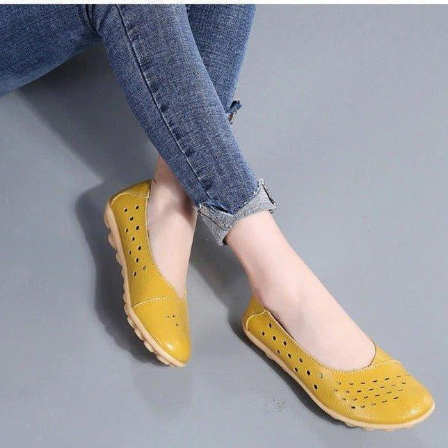 Ladies Broad Width Leather Loafer Shoes with Cushioned Sole