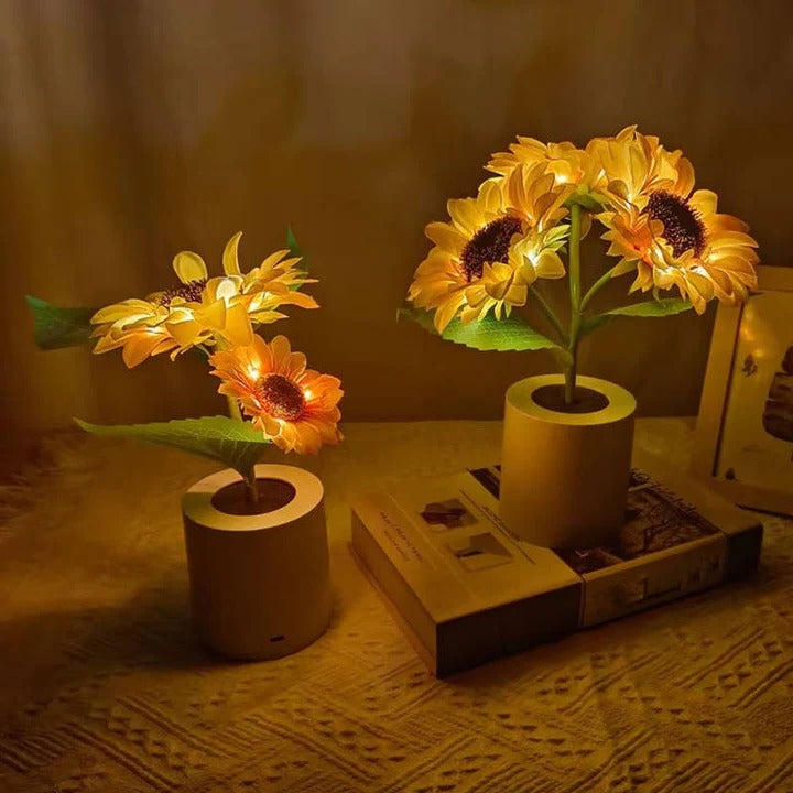 Sunflower Shaped LED Table Lamp with Warm Ambient Glow
