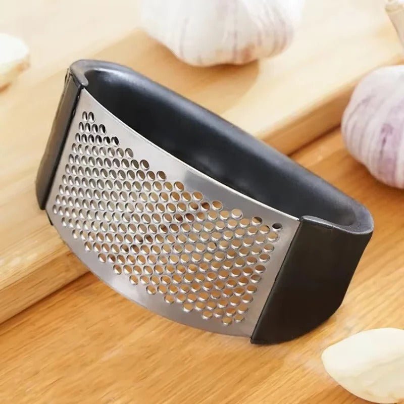 Manual Garlic Press Crusher, Black - Marova Shop