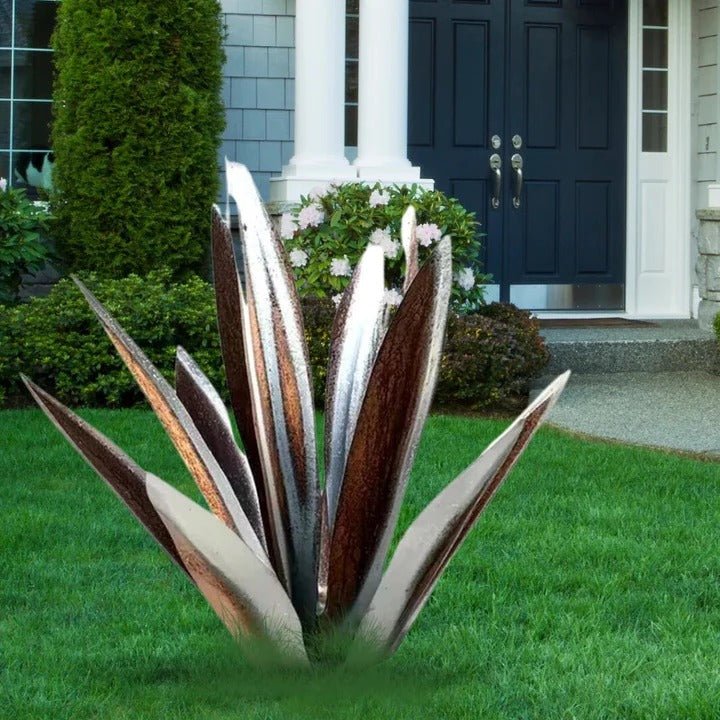 Metal Agave Americana Style Garden Decor for Indoor or Outdoor Display - Marova Shop