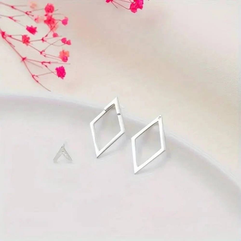 Minimalist Geometric Earrings Diamond and Arrow Shape, Gold or Silver