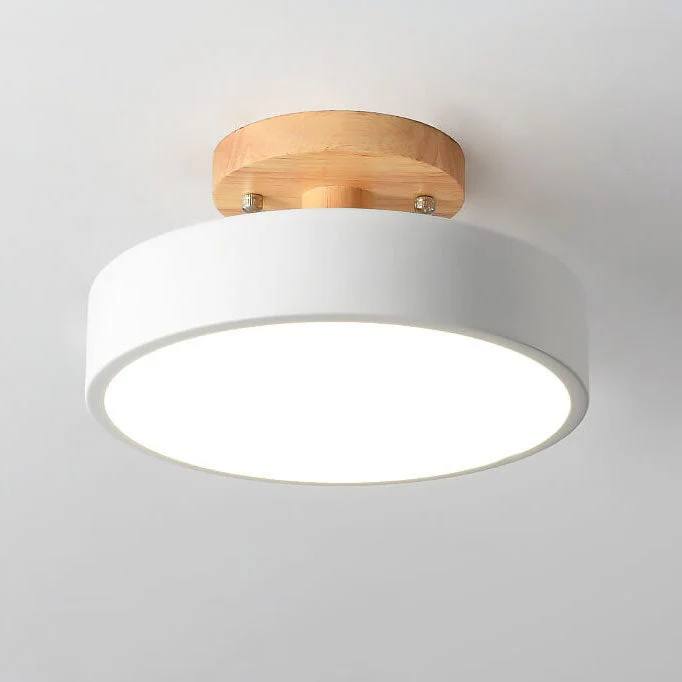 LED Ceiling Light With Integrated LED and Adjustable Color Temperature