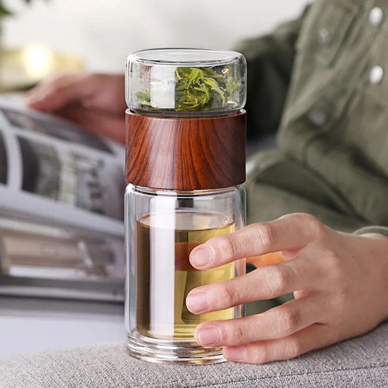 Double Wall Borosilicate Glass Travel Bottle with Built-in Strainer for Loose Leaf and Herbal Tea Brewing
